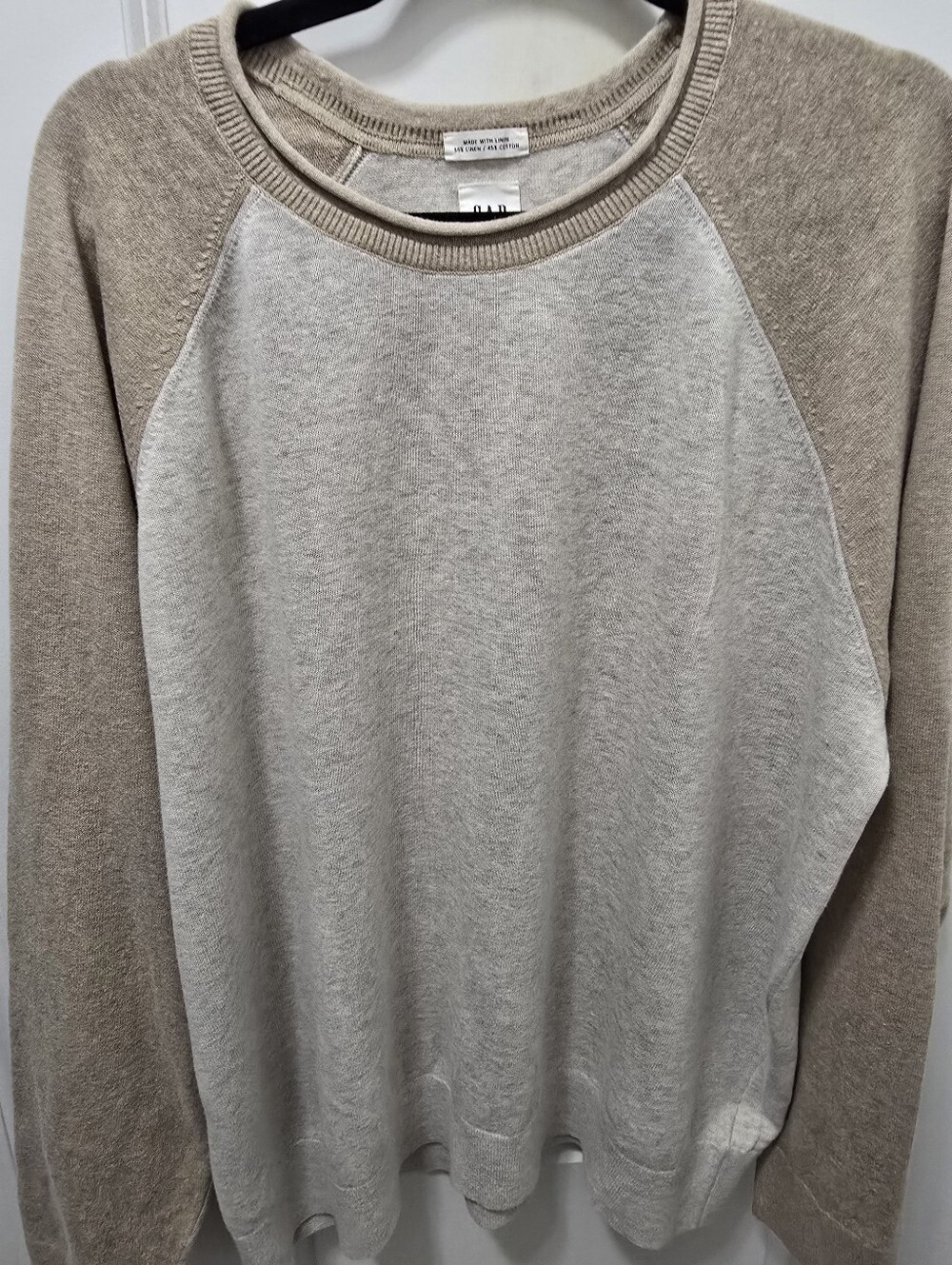GAP Mens 3XL Two-Tone Raglan Sweatshirt Light Gray Beige Crewneck